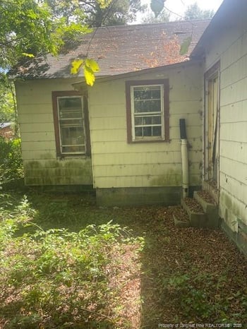 5552 River Rd, Hope Mills, NC 28348