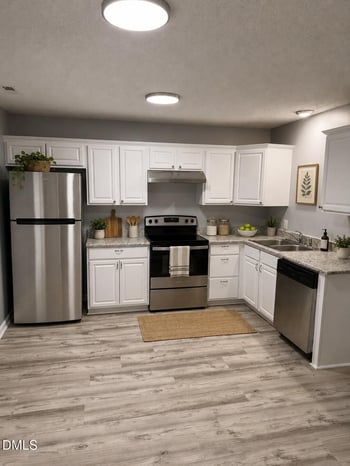 5553 Fieldcross Ct, Raleigh, NC 27610