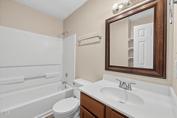 5553 Fieldcross Ct, Raleigh, NC 27610