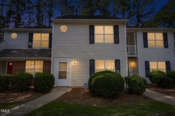 5553 Fieldcross Ct, Raleigh, NC 27610