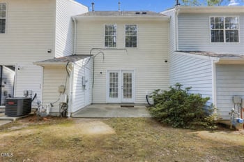 5553 Fieldcross Ct, Raleigh, NC 27610