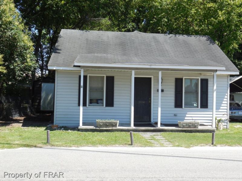 5554 Trade St, Hope Mills, NC 28348