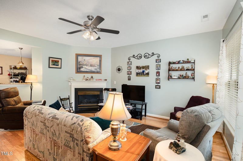 5557 Fieldcross Ct, Raleigh, NC 27610