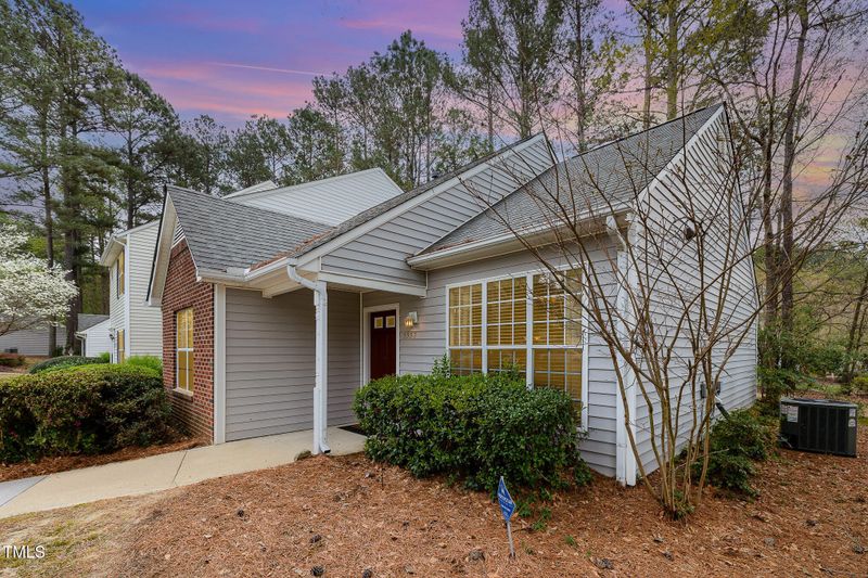 5557 Fieldcross Ct, Raleigh, NC 27610