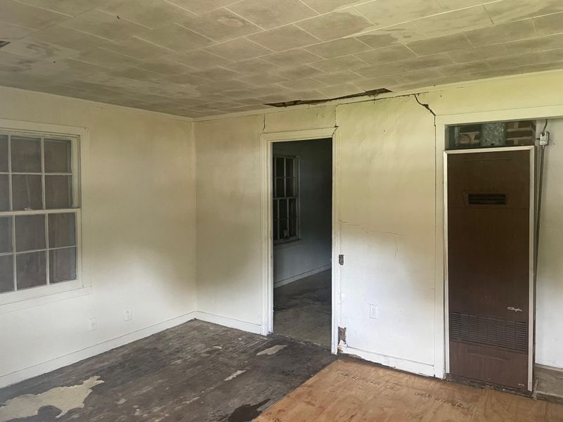 556 Cornelius St, Hillsborough, NC 27278