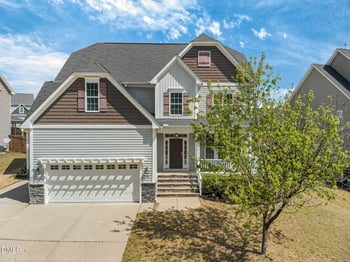 556 Crimson Oak Ln, Fuquay Varina, NC 27526