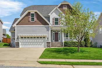 556 Crimson Oak Ln, Fuquay Varina, NC 27526