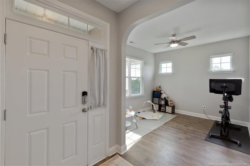 556 Executive Dr, Lillington, NC 27546
