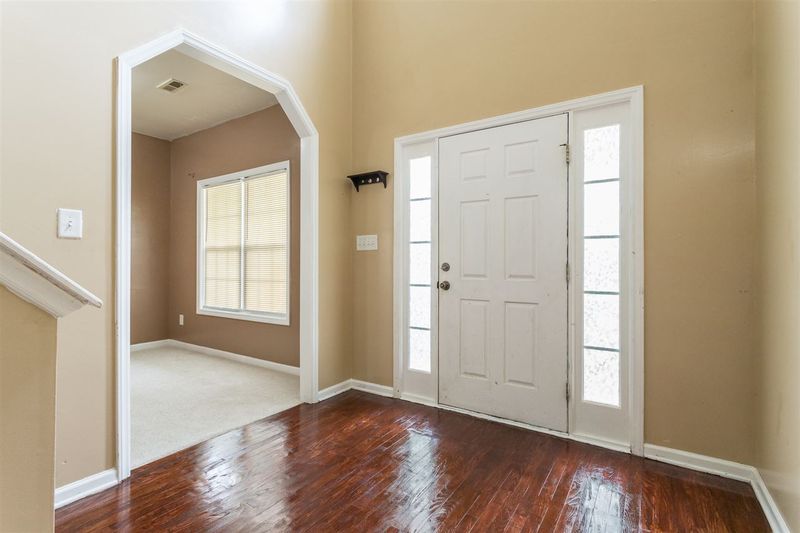 556 Hay River St, Garner, NC 27529