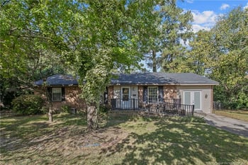 556 Waterbury Dr, Fayetteville, NC 28311