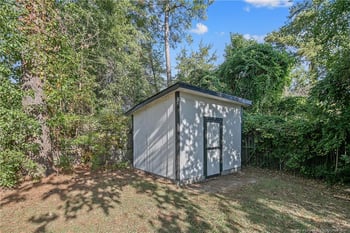 556 Waterbury Dr, Fayetteville, NC 28311