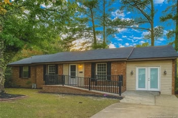 556 Waterbury Dr, Fayetteville, NC 28311