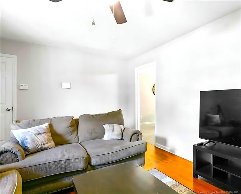 556 Waterbury Dr, Fayetteville, NC 28311