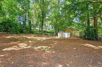 5560 Hedrick Dr, Fayetteville, NC 28303