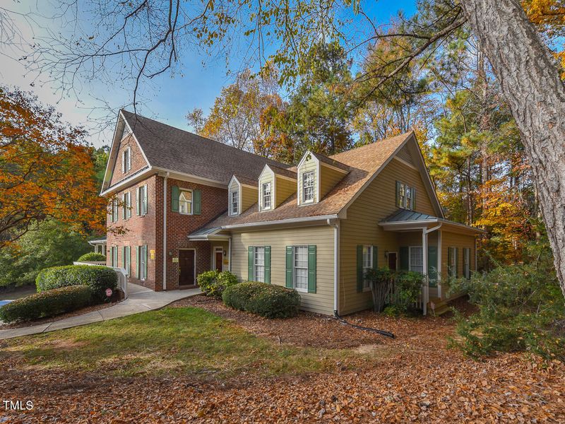 5561 Mcneely Dr #201, Raleigh, NC 27612