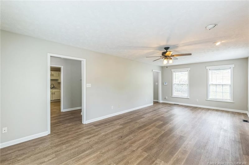 5563 Linkwood Dr, Fayetteville, NC 28311