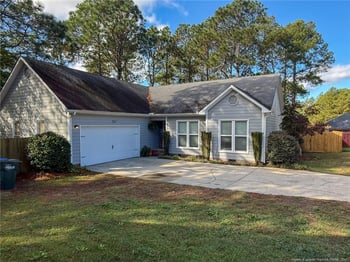 5567 Whithorn Ct, Fayetteville, NC 28311