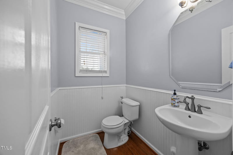 5568 Nur Ln, Raleigh, NC 27606
