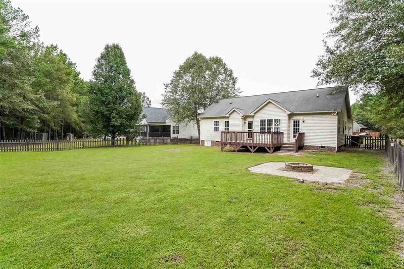 557 Hunter Way, Clayton, NC 27520