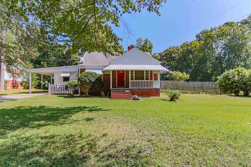 557 Rose Ln, Raleigh, NC 27610
