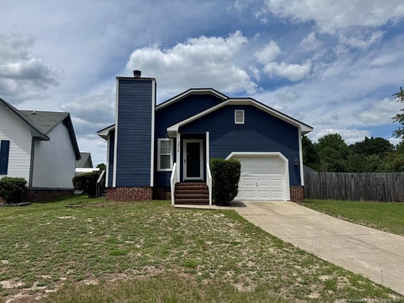 5570 Arapahoe Ct, Fayetteville, NC 28304
