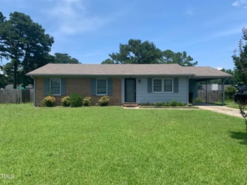 5574 Heather St, Hope Mills, NC 28348