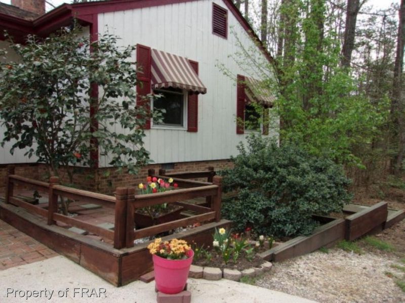 558 Argyll Dr, Sanford, NC 27332
