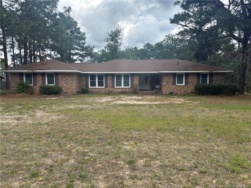 558 Elliot Bridge Rd, Fayetteville, NC 28311