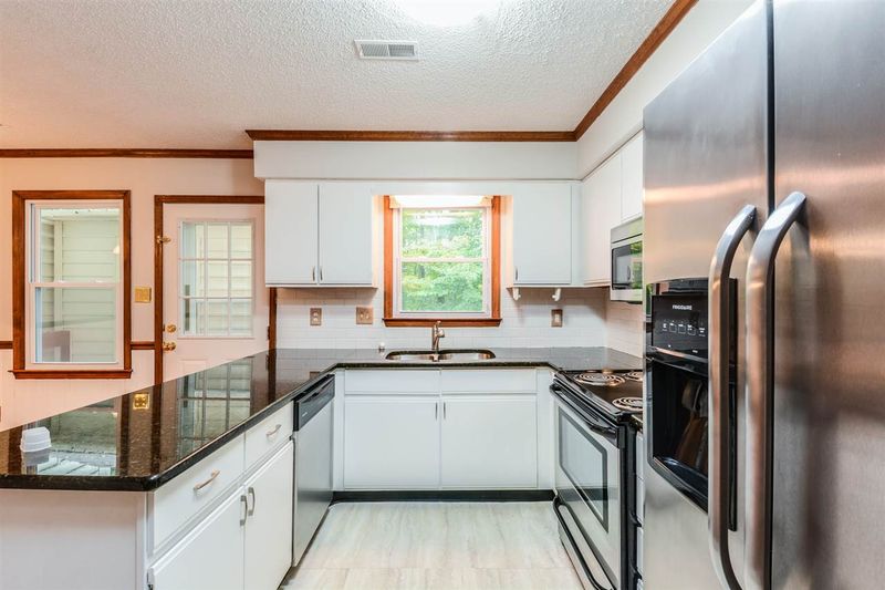 5582 Hamstead Crossing, Raleigh, NC 27612