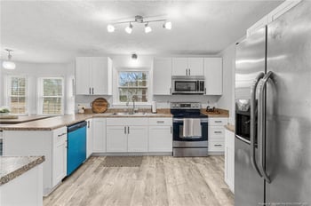 5587 Ashgrove Dr, Fayetteville, NC 28311