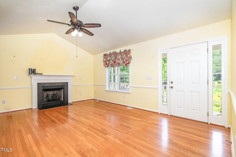 559 Blue Pond Rd, Clayton, NC 27520