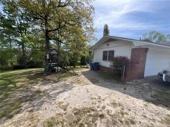 559 Cimarron Dr, Fayetteville, NC 28303