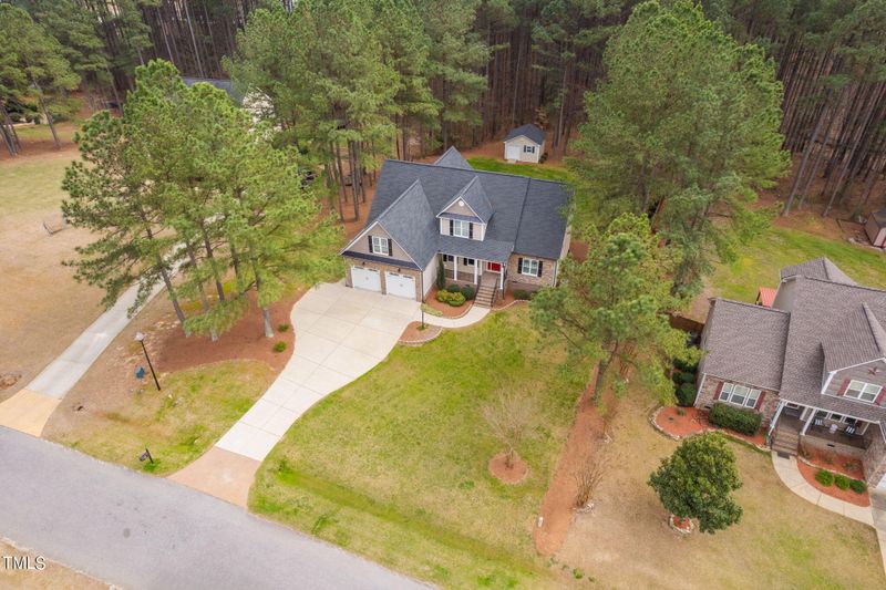 559 Falls Dr, Clayton, NC 27527