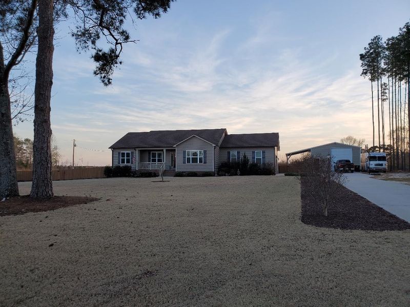559 Lassiter Rd, Four Oaks, NC 27524
