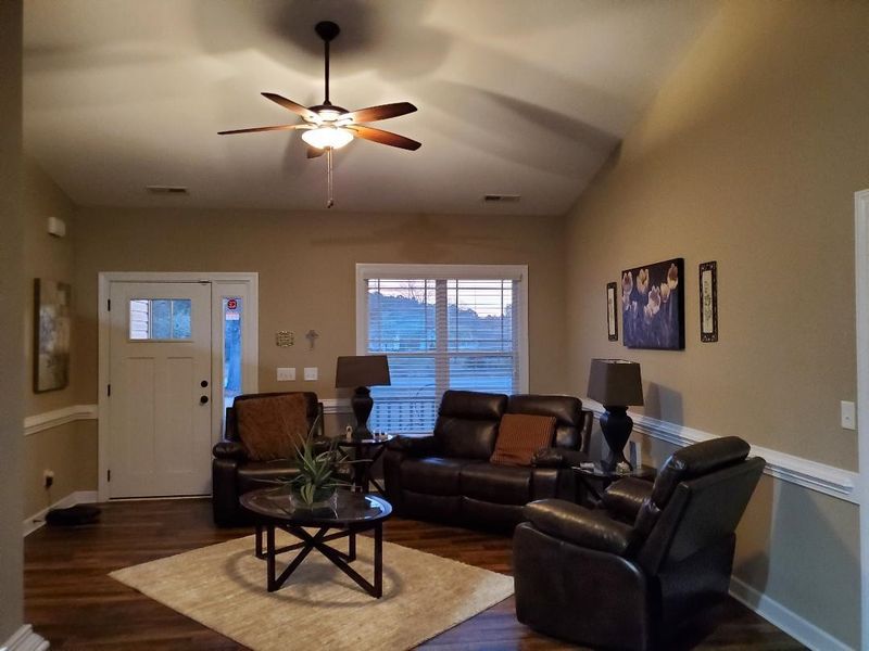 559 Lassiter Rd, Four Oaks, NC 27524