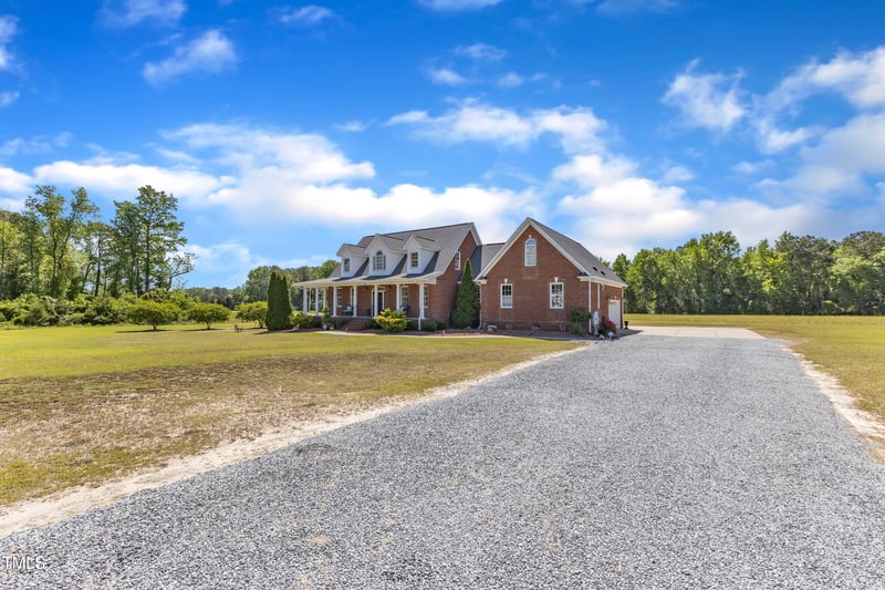 5595 Godwin Lake Rd, Benson, NC 27504