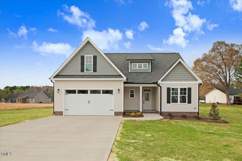 56 Birchtop Cir, Zebulon, NC 27597