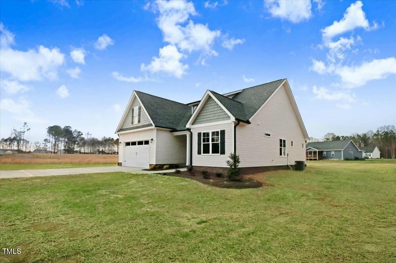 56 Birchtop Cir, Zebulon, NC 27597