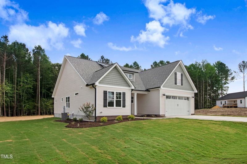 56 Birchtop Cir, Zebulon, NC 27597