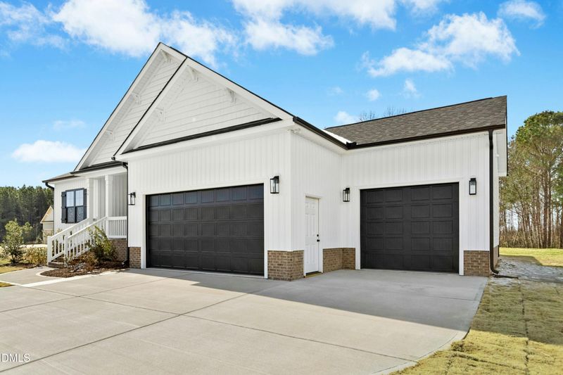 56 Bryant Farm Dr, Selma, NC 27576