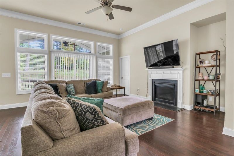 56 E Calvert Ct, Clayton, NC 27527