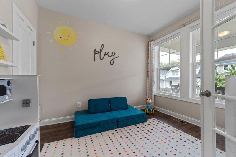 56 Chauncey Cir, Chapel Hill, NC 27516