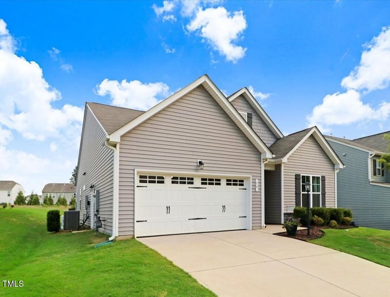 56 Copenhaver Dr, Clayton, NC 27527