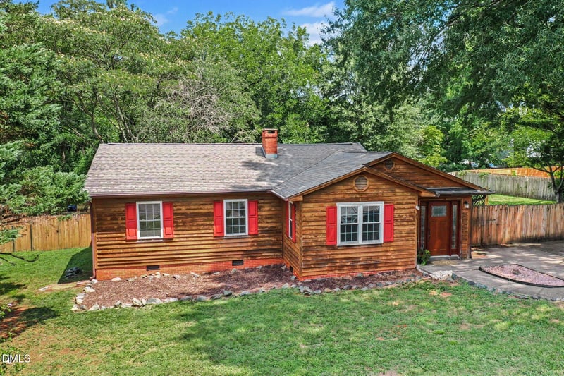 56 Cornwallis St, Pittsboro, NC 27312