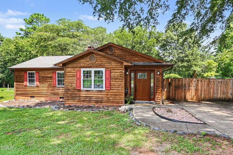 56 Cornwallis St, Pittsboro, NC 27312