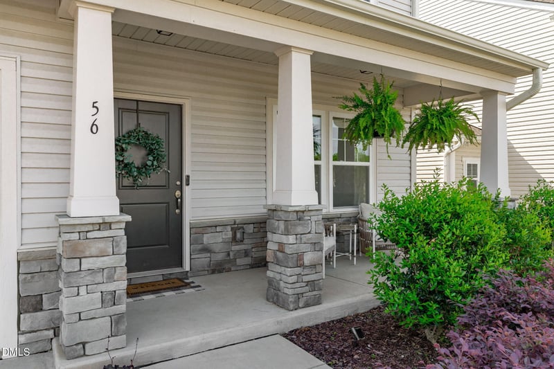 56 Curling Creek Dr, Clayton, NC 27527