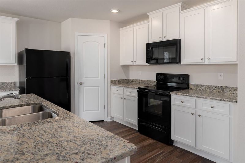 56 Doonbeg Dr, Fuquay Varina, NC 27526