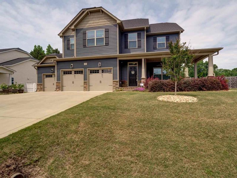 56 Foxtail Ct, Clayton, NC 27520