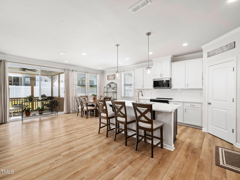 56 Kingsford Ln, Fuquay Varina, NC 27526