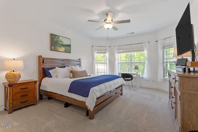 56 Mallard Loop Dr, Clayton, NC 27520